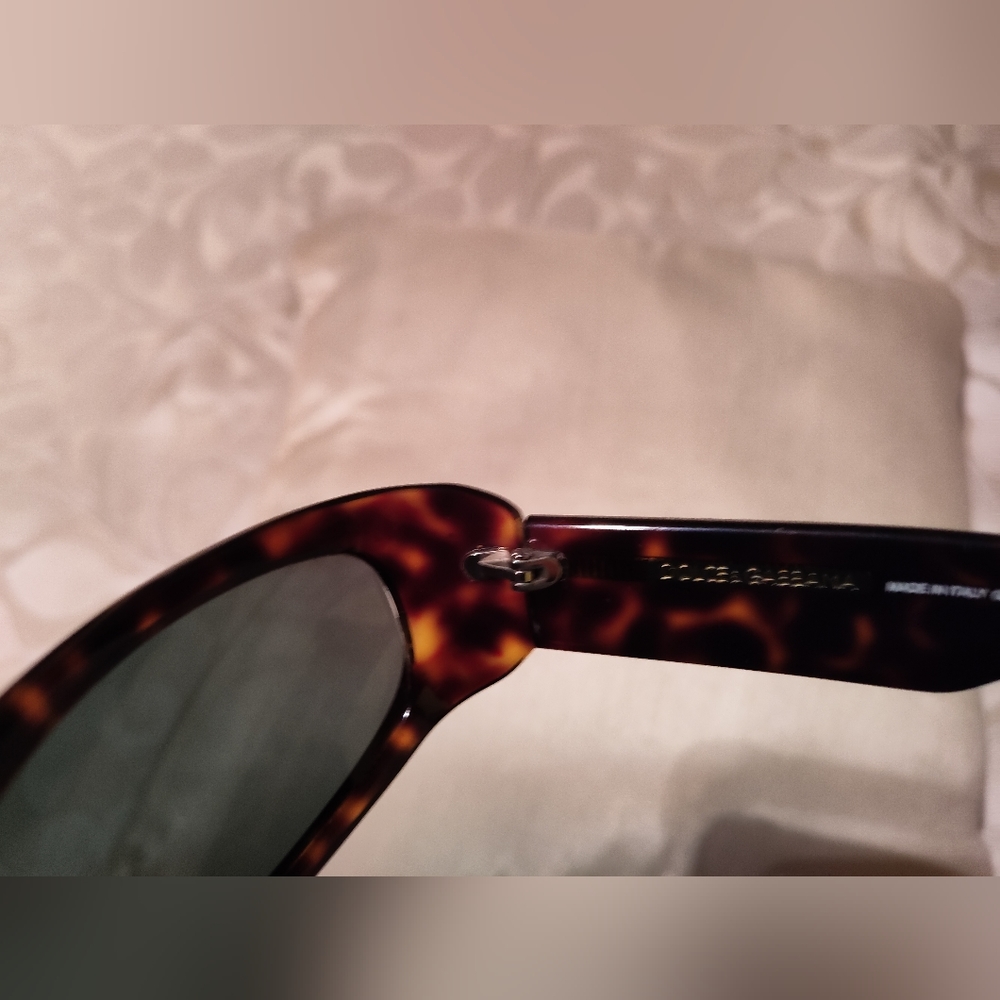 Authentic Dolce & Gabbana women sunglasses - Picture 7 of 11